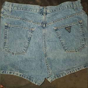 Women's Guess Shorts size 32